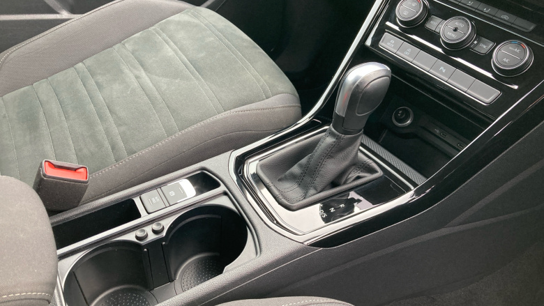 Volkswagen Touran 1.5 TSI EVO SEL 5dr DSG Petrol Estate